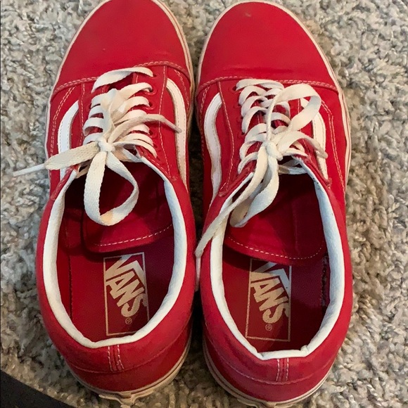 Red vans Size 9.5 Women’s and Size 8 Men’s - Picture 3 of 4